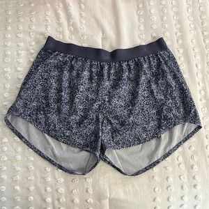 Outdoor voices relay shorts - Size large